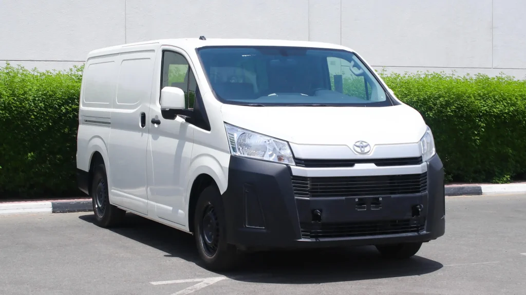 2021-toyota-hiace-gcc-white-1