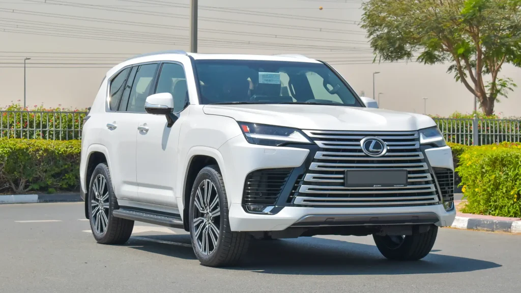 2023-lexus-lx600-ashwood-white