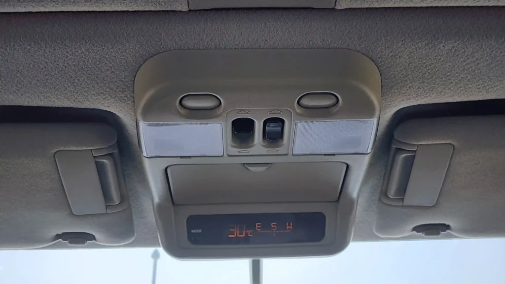 2023-nissan-patrol-safari-grx-v6-gcc-silver-13