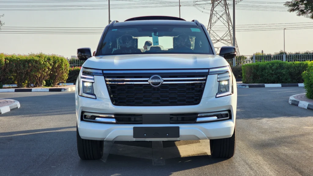 Nissan Patrol Platinum (White)