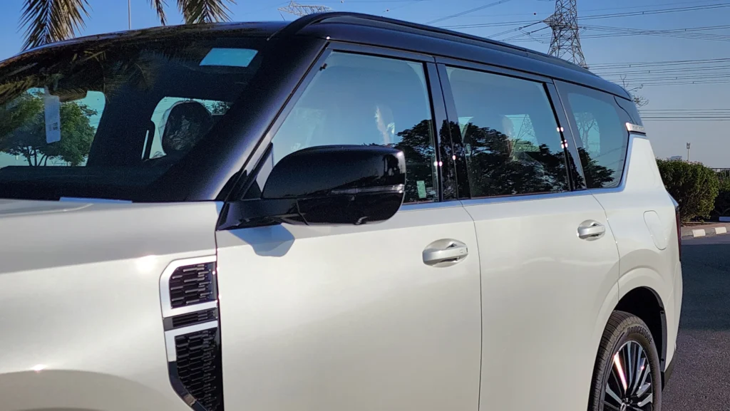 Nissan Patrol Platinum (White)