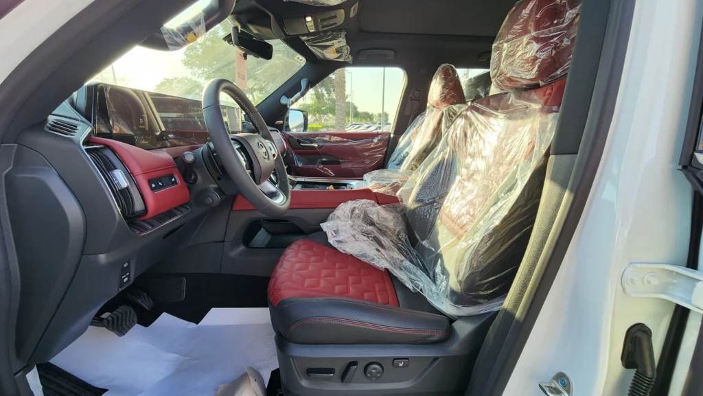 Nissan Patrol Platinum (White)
