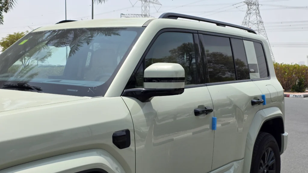 BYD Leopard 5 Ultra (Green Beige 18)