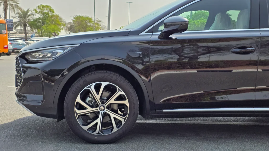 BYD TANG DM-i (Black)