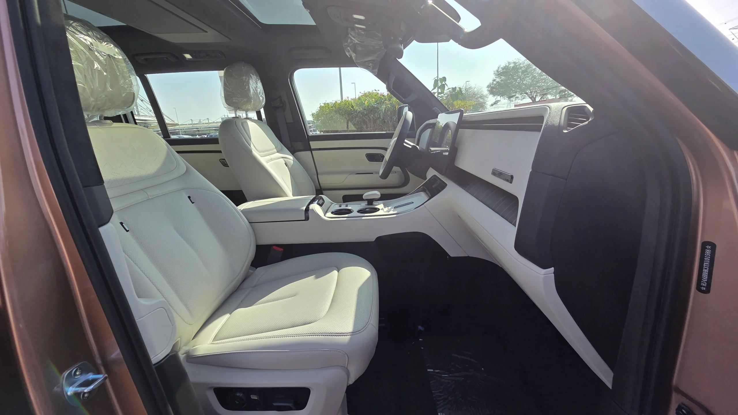 Rox Vip Gold Color ROX ADAMAS VIP (Gold White) for Sale | Alwan