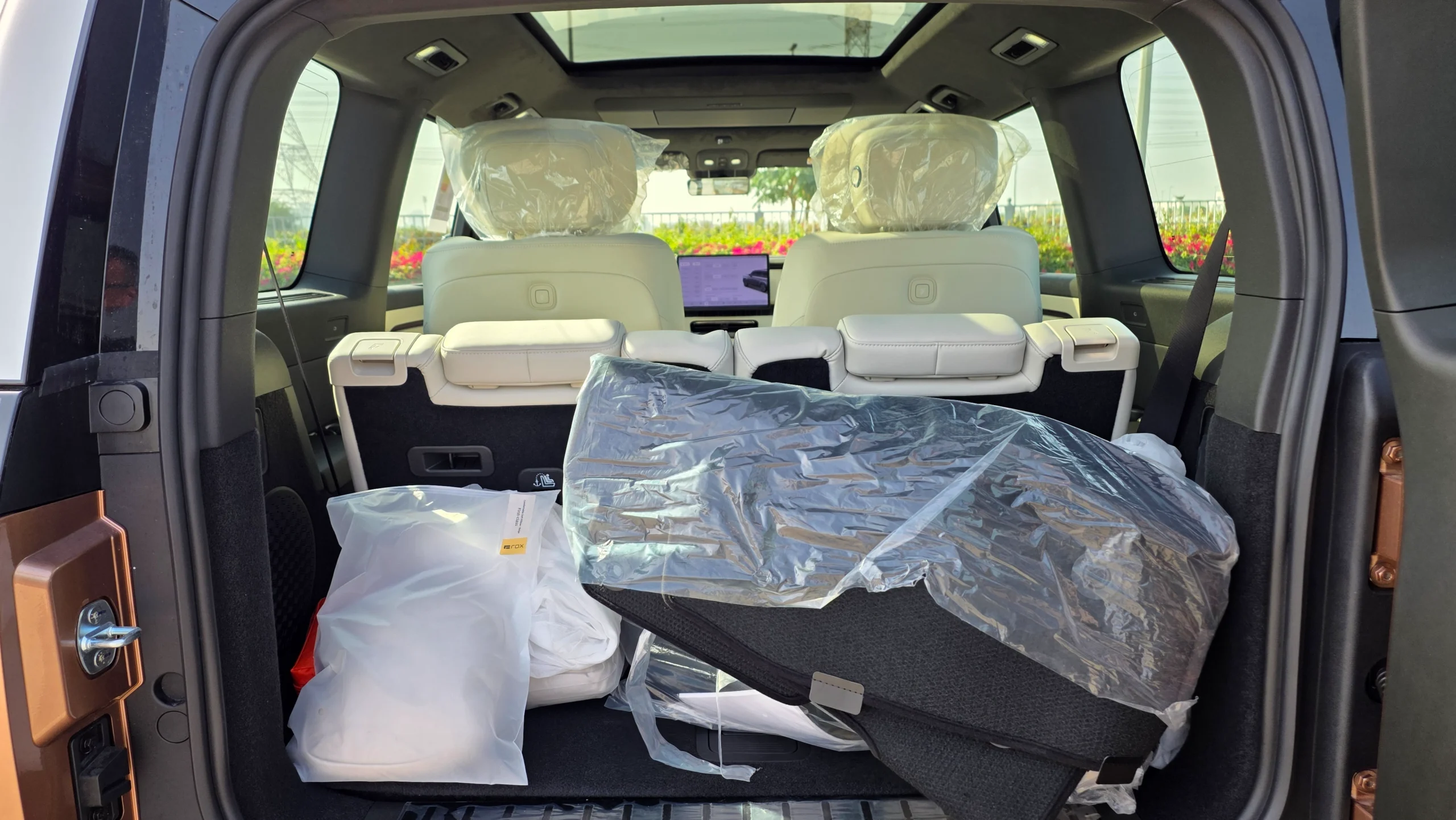 Rox Vip Gold Color ROX ADAMAS VIP (Gold White) for Sale | Alwan