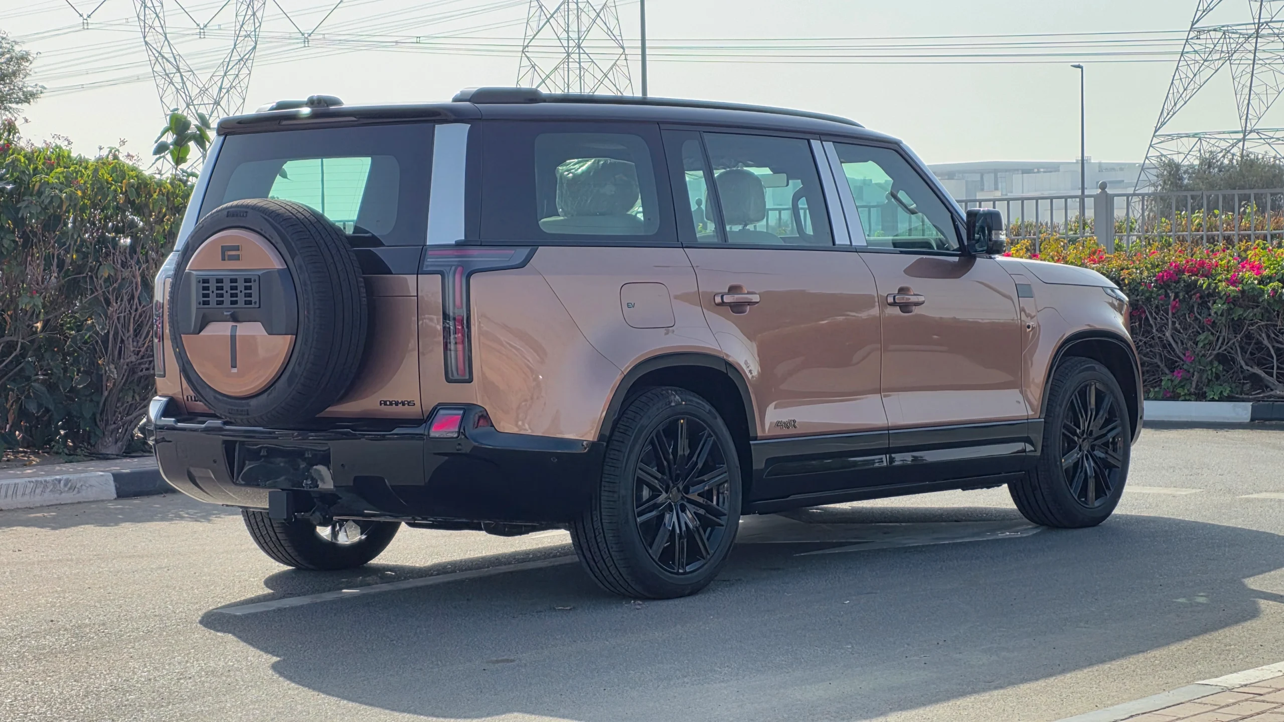 Rox Vip Gold Color ROX ADAMAS VIP (Gold White) for Sale | Alwan