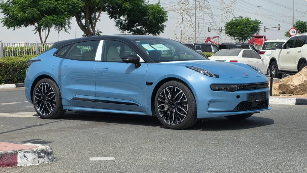 ZEEKR 001 AWD (Blue White)