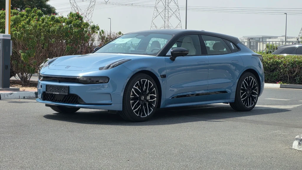 ZEEKR 001 AWD (Blue White)
