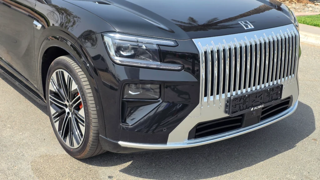 ZEEKR 8X Ultra Plus (Black Beige)